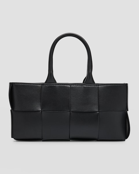直営店☆BOTTEGA VENETA☆SALE! MEDIUM ARCO トートバッグ/BLACK Bottega Veneta Medium Arco Tote Bag | Neiman Marcus