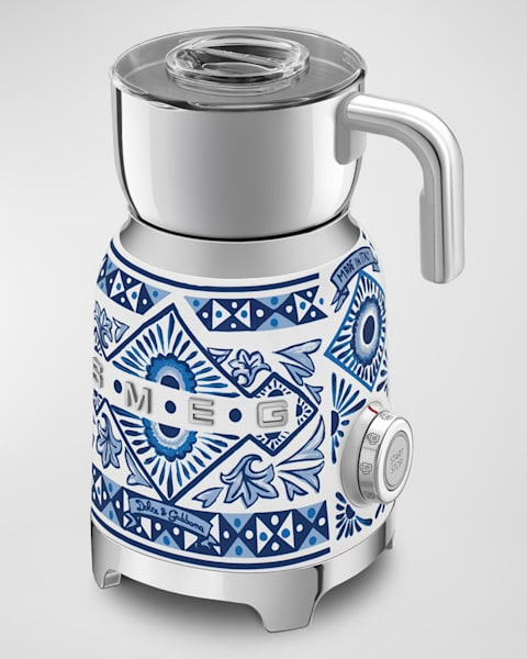 Smeg Dolce Gabbana x SMEG Sicily Is My Love Tea Kettle Smeg Dolce Gabbana x SMEG Sicily Is My Love Tea Kettle