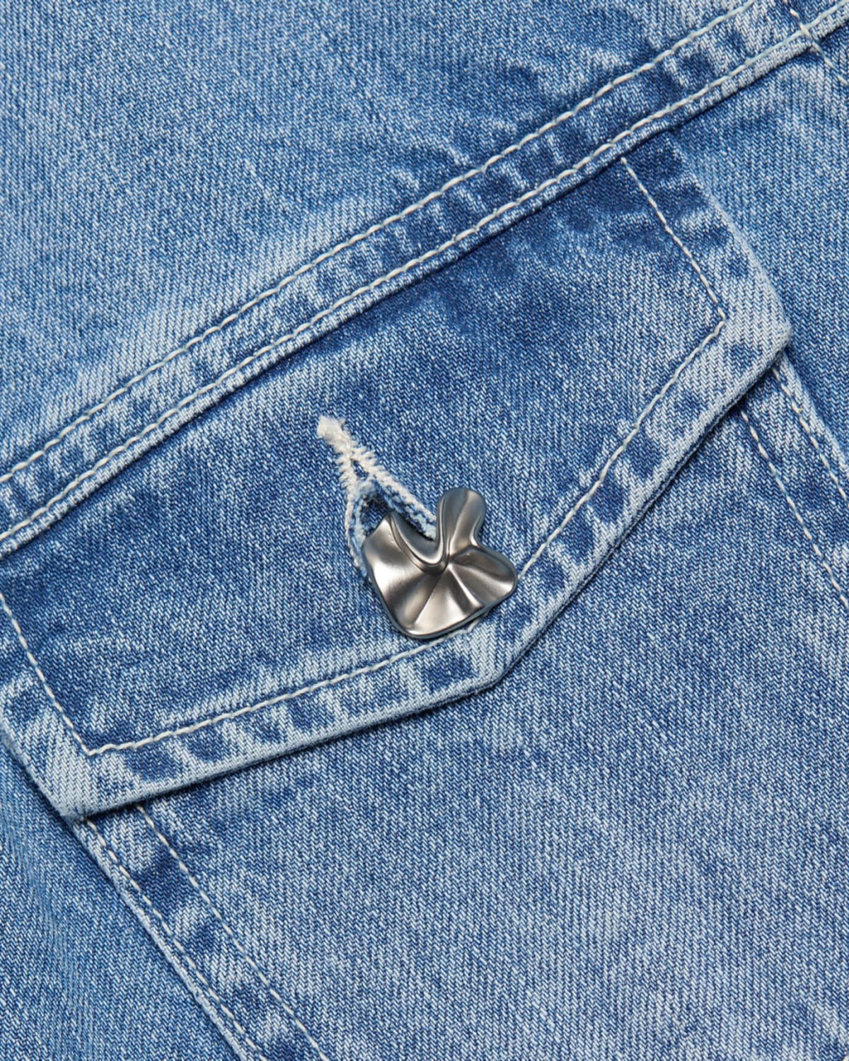 L & Apos;agence Anouk Denim Button-front Jacket In Grant
