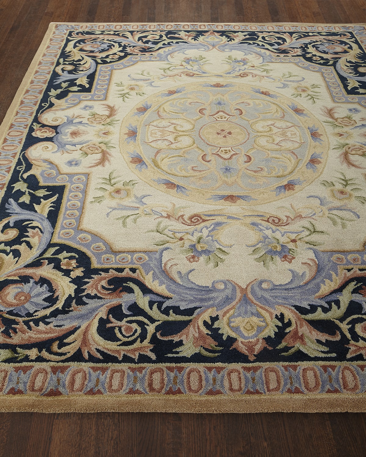 Safavieh Jameson HandTufted Rug, 4' x 6' Neiman Marcus