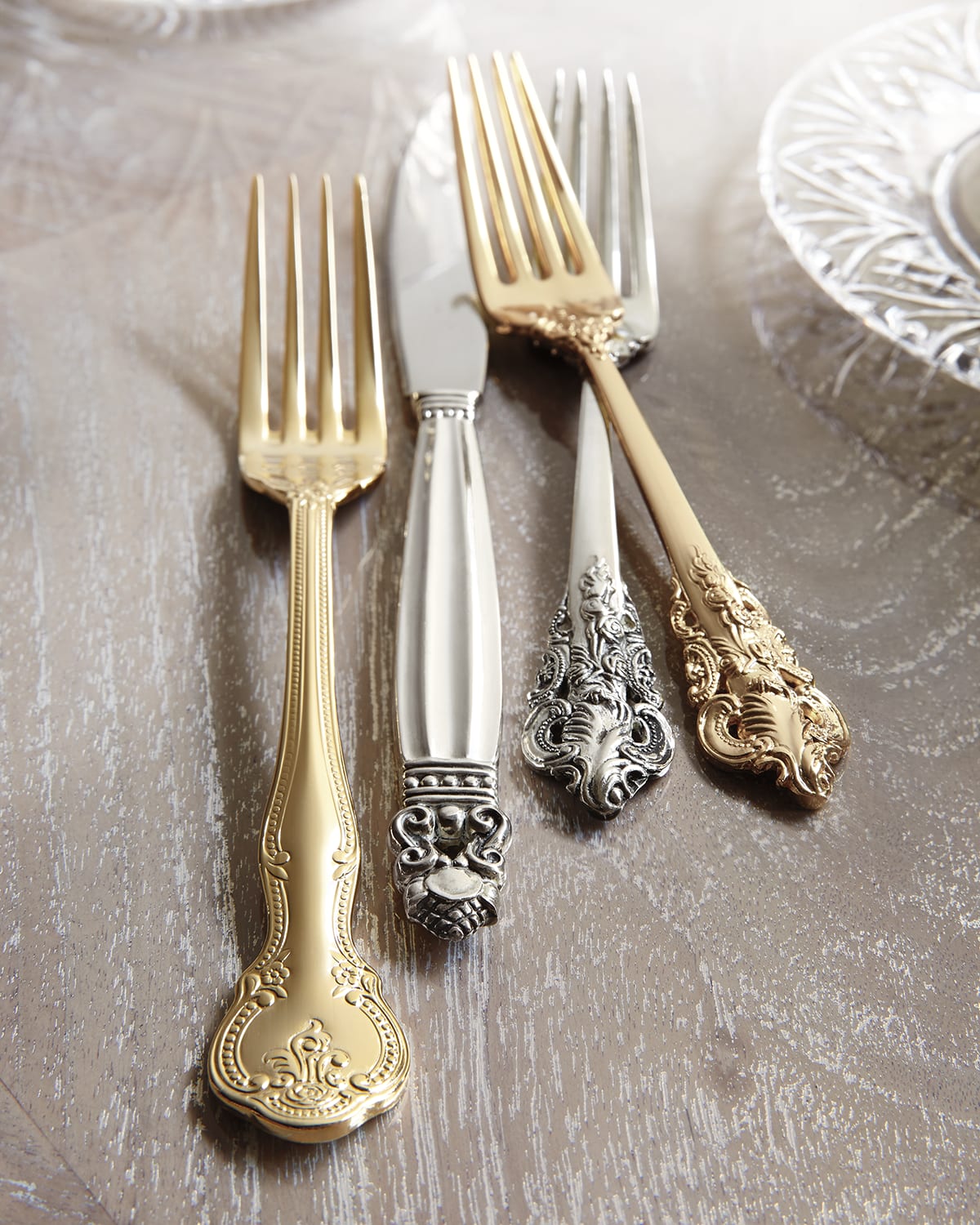 Godinger 92 Piece 20th Century Baroque Silver Plated Flatware