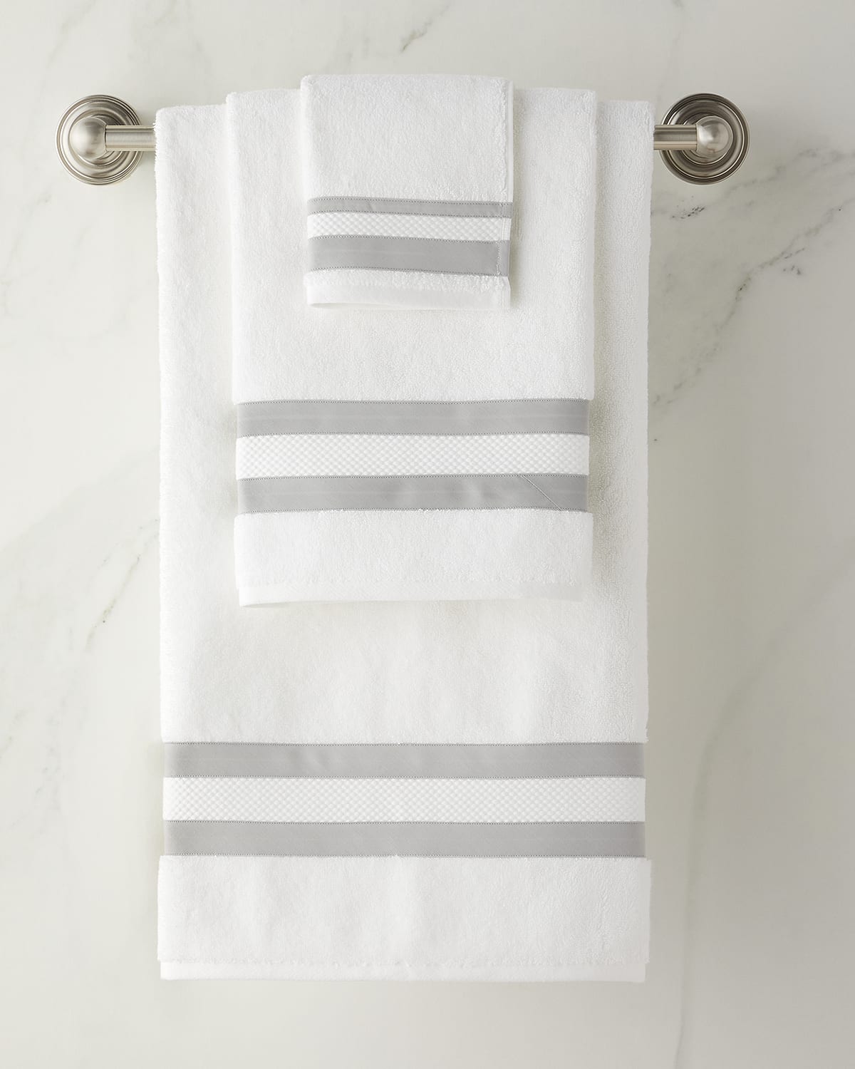 Matouk Marlowe Bath Towel - Silver