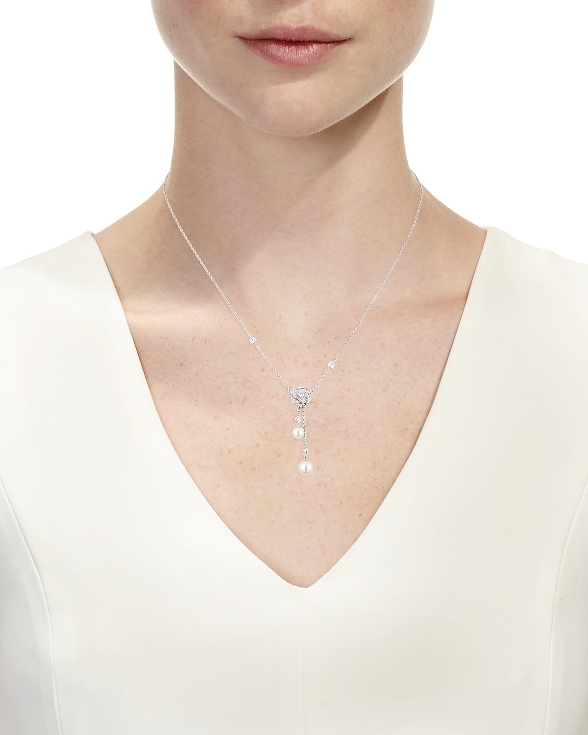 PIAGET 18K White Gold Rose Necklace with Diamonds Pearls