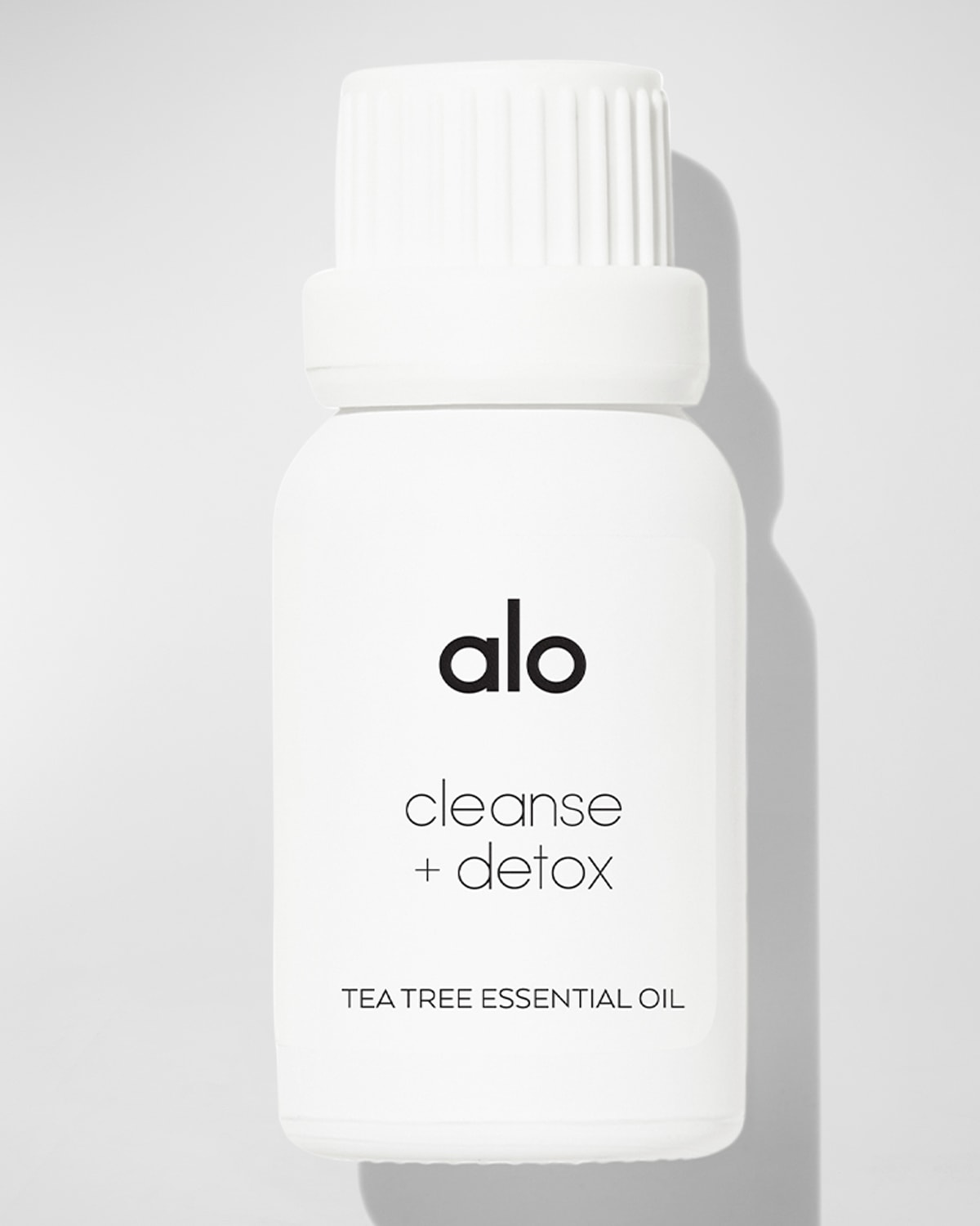 Alo Yoga Cleanse & Detox Tea Tree Essential Oil, 0.5 oz. | Neiman Marcus