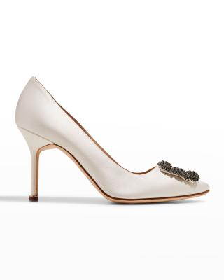 Manolo Blahnik Hangisi Buckle Pump 810197