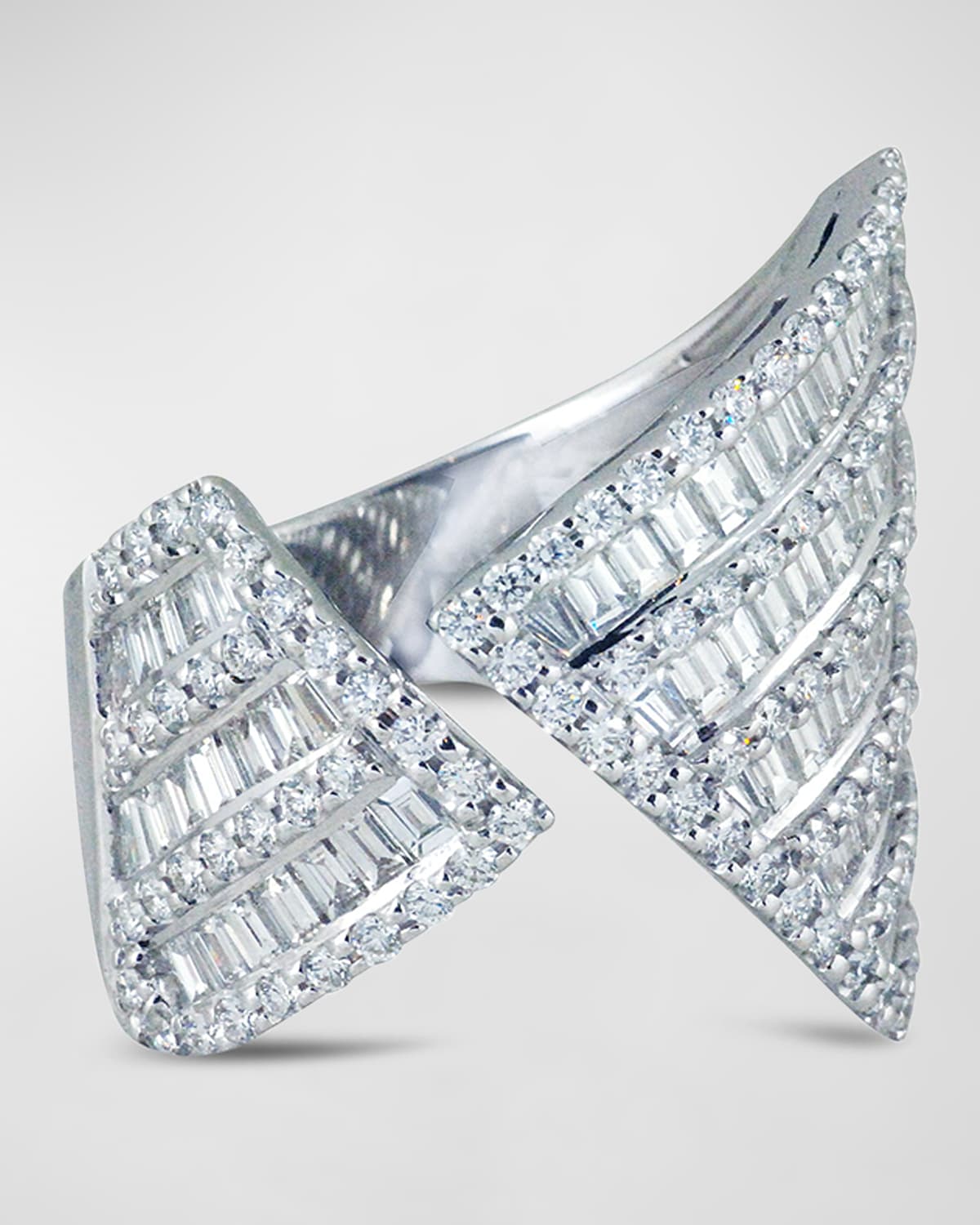 Kavant & Sharart 18K White Gold Statement Ring with Diamonds Neiman