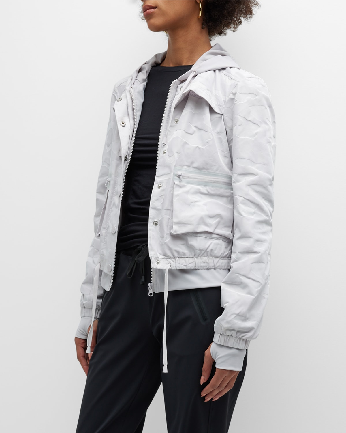سنو وايت بارع التحرير  Snap Closure Womens Jacket | Neiman Marcus