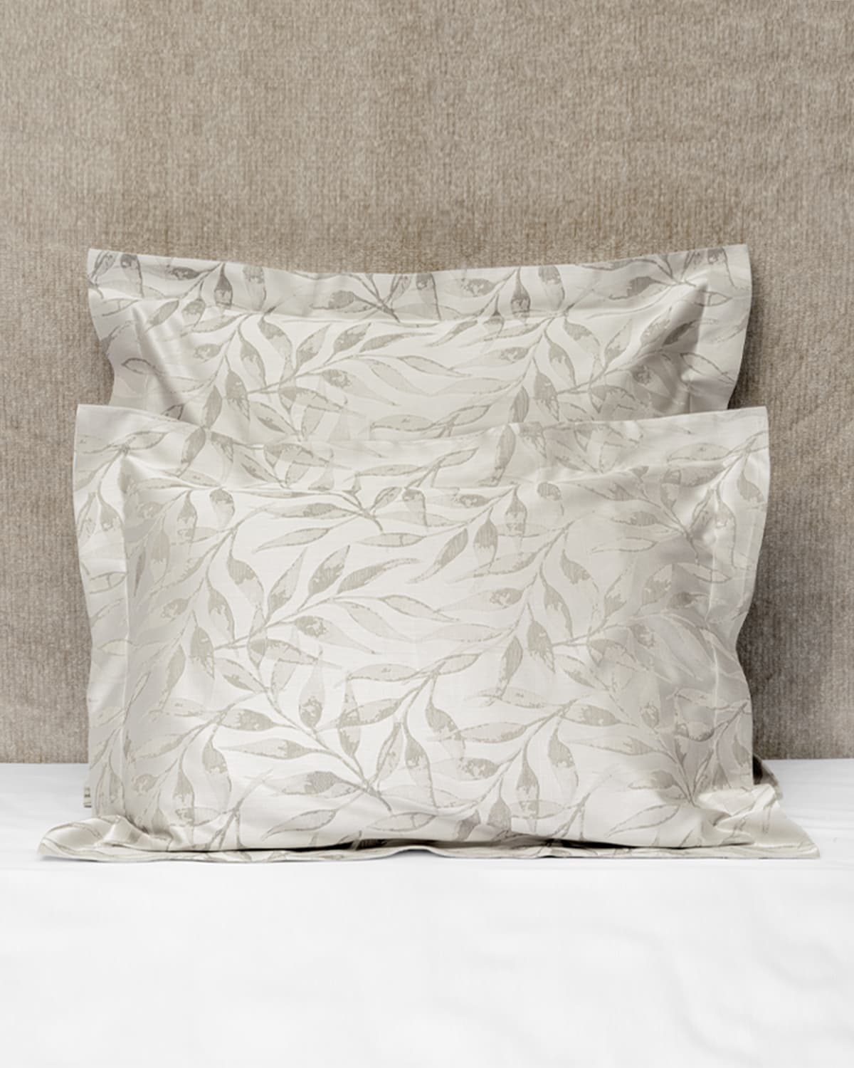Signoria Firenze Argentario 500 Thread Count Jacquard Sham | Thumbnail 4