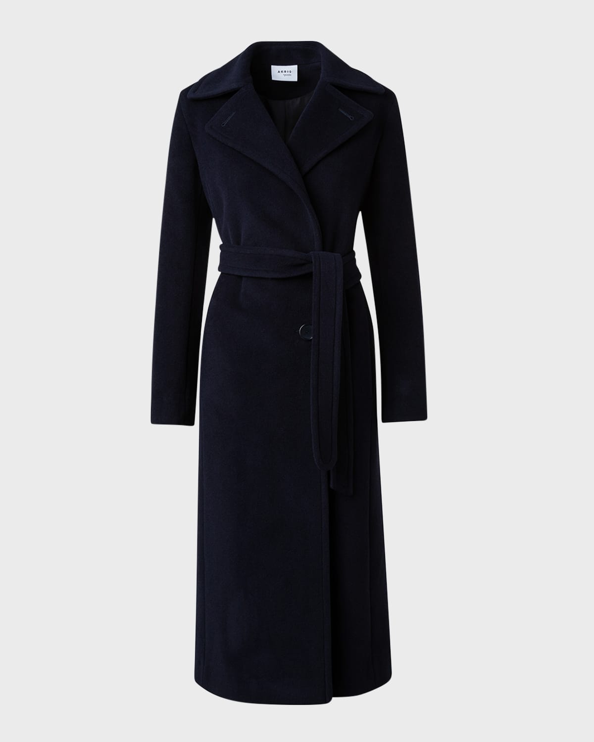 Cashmere coat with satin lining