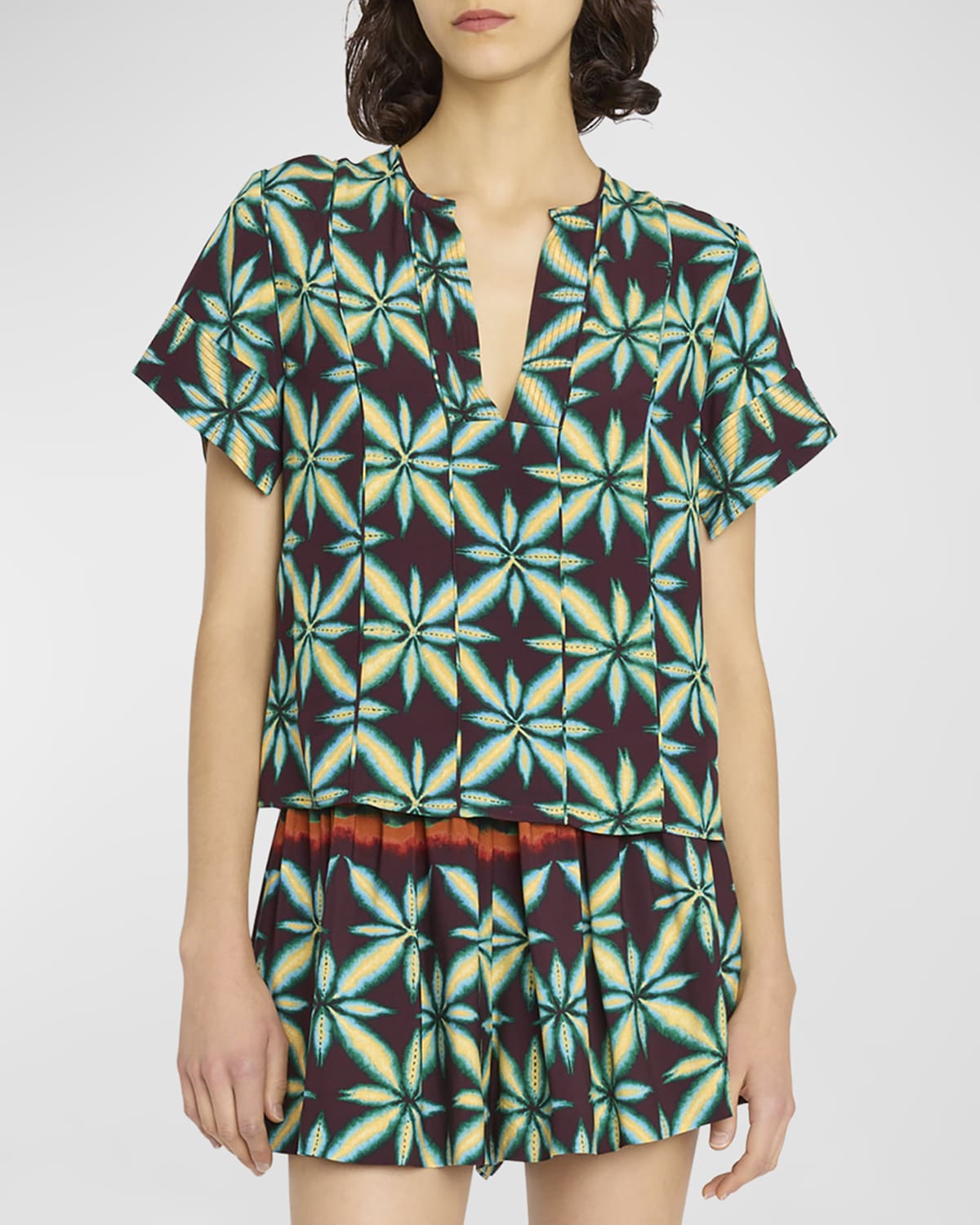 Ulla Johnson Rosie Olive Leaf-Print Short-Sleeve V-Neck Top
