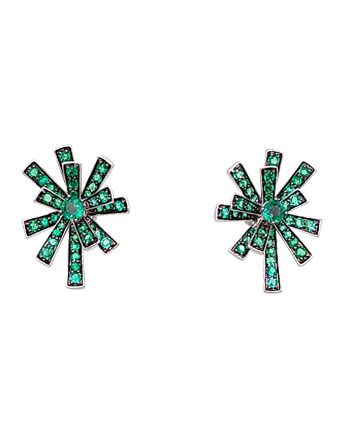 Hueb 18K Tribal White Gold and Black Rhodium Earrings with Green Emeralds