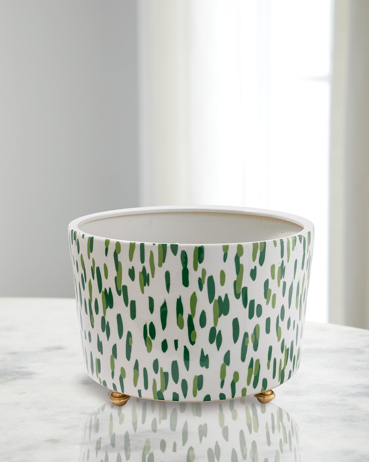 Port 68 Mill Reef Center Basin Palm Planter