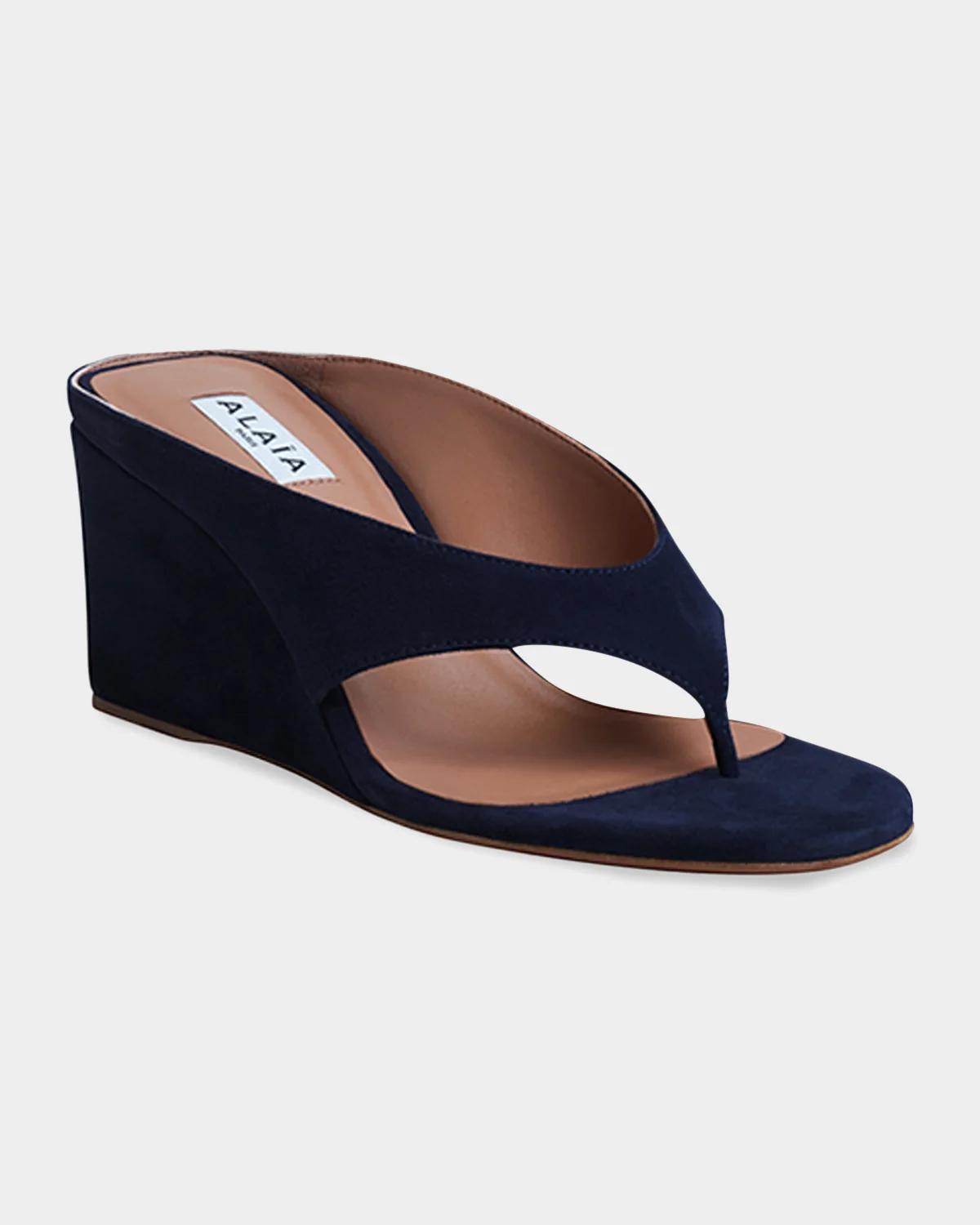 Alaïa Suede Wedge Thong Sandals In Bleu Nuit