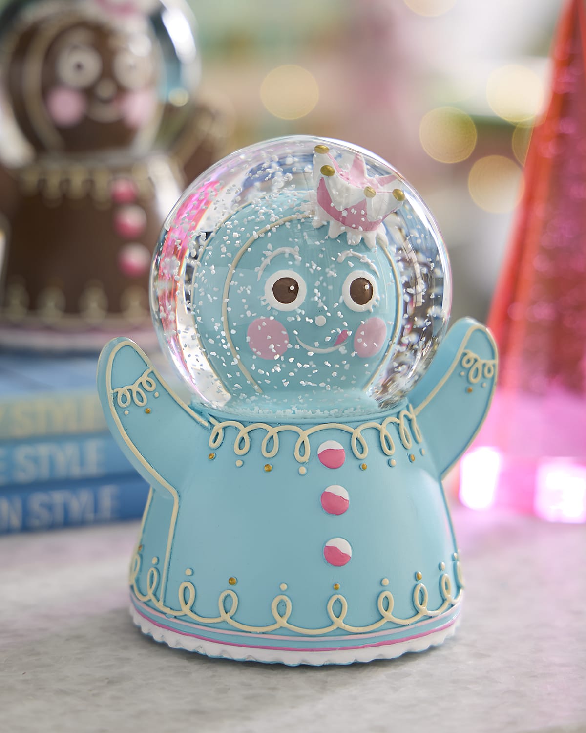 Glitterville Ginger Dough Waterdome, Light Blue