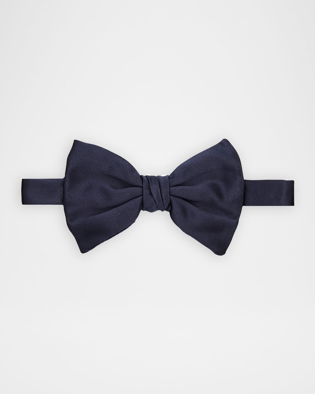 Giorgio Armani Men 's Silk Pre-Tied Bowtie | Thumbnail 4 Giorgio Armani Men 's Silk Pre-Tied Bowtie | Thumbnail 4