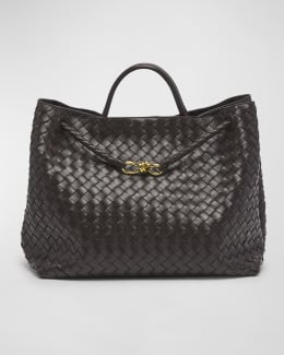 BOTTEGA VENETA◆Andiamo ナッパレザー ポーチ メタルノット Bottega Veneta Andiamo Metallic Leather Pouch Bag | Neiman