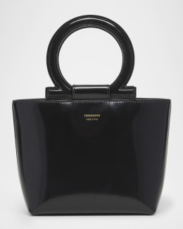 VIP価格.FERRAGAMO LEATHER HUG ミニ TOP HANDLE BAG 関税込み FERRAGAMO Studio Box Mini Leather Top-Handle Bag | Saks