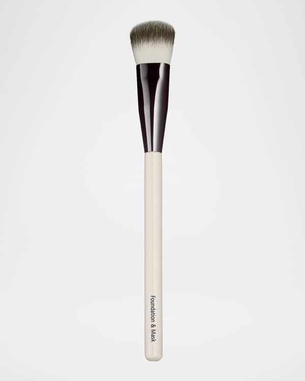 La Mer The Powder Brush | Neiman Marcus