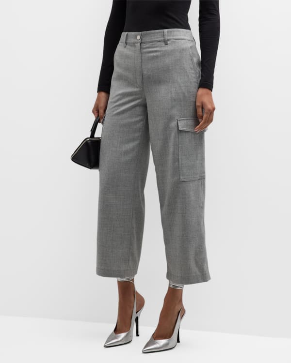 SPANX - If your pants don't make you want to stop and take a booty selfie,  then you need new pants 😉 Our Stretch Twill Ankle Cargo Pants come in 3  Fall