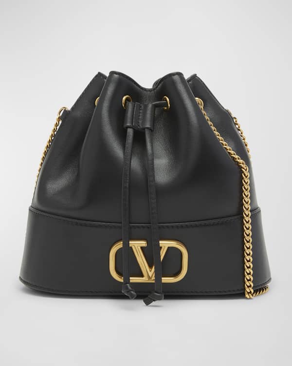 TOM FORD Tara Medium Bucket Bag in Grain Leather | Neiman Marcus