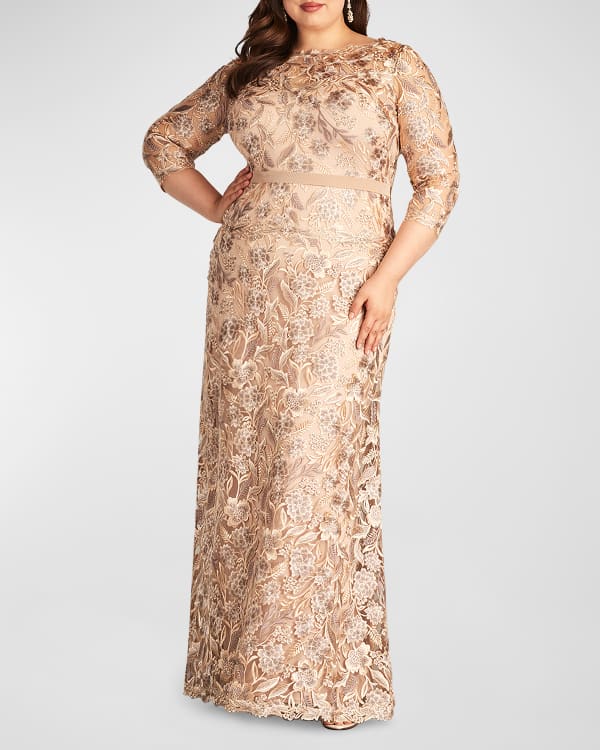 Neiman marcus plus sale size formal dresses