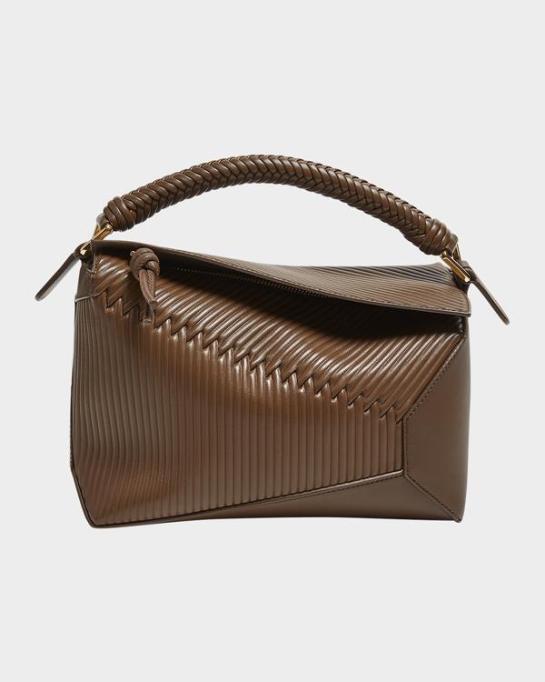 なお Loewe x Paula's Ibiza Ola Small Shoulder Bag in Raffia and Leather