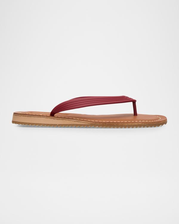 定番人気 MIU MIU ローズプリント ストラップサンダル レッド ホワイト Miu Miu Raffia Dual-Grip Comfort Sandals | Neiman Marcus