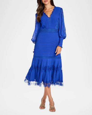 neimans cocktail dresses Midi at Neiman Marcus Pink 80s Xmas Party Dress Size:Belt-52 Crafted from lustrous satin Travel Outfit