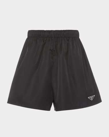 パンツ PRADA Women Shorts  Burmudas P235HS2321ZQB F0002 NERO Black Prada Women's Shorts | Mytheresa