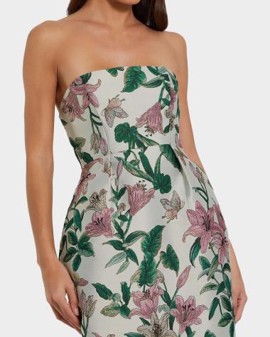 neiman marcus plus size cocktail dresses Pattern Designer & Party party plus size dresses As Is Mesh Long US Size:XXS - US 0 Embrace chic sophistication with length-type:Maxi
