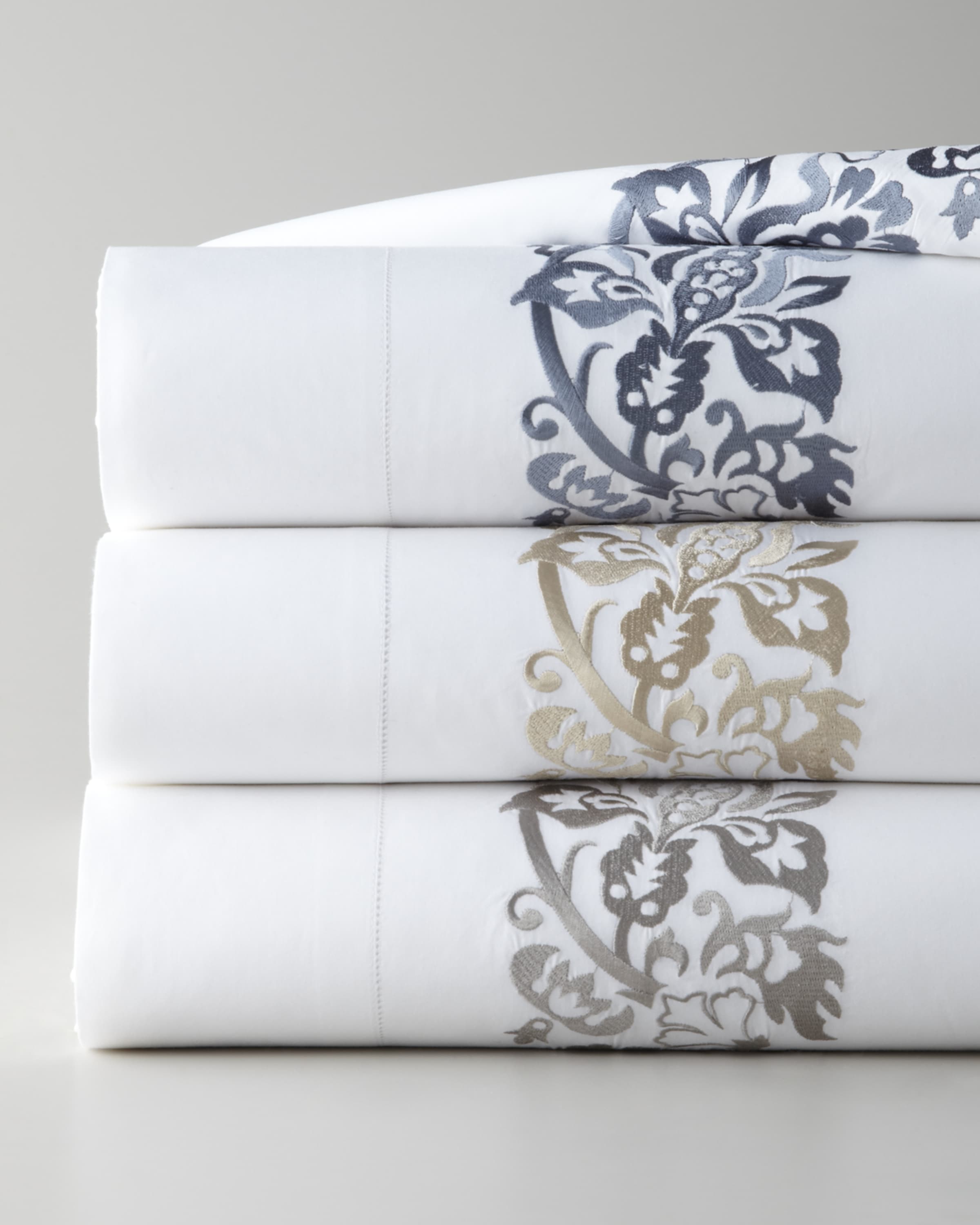 Sferra Full/Queen 406 Thread Count Plumes Embroidered Flat Sheet