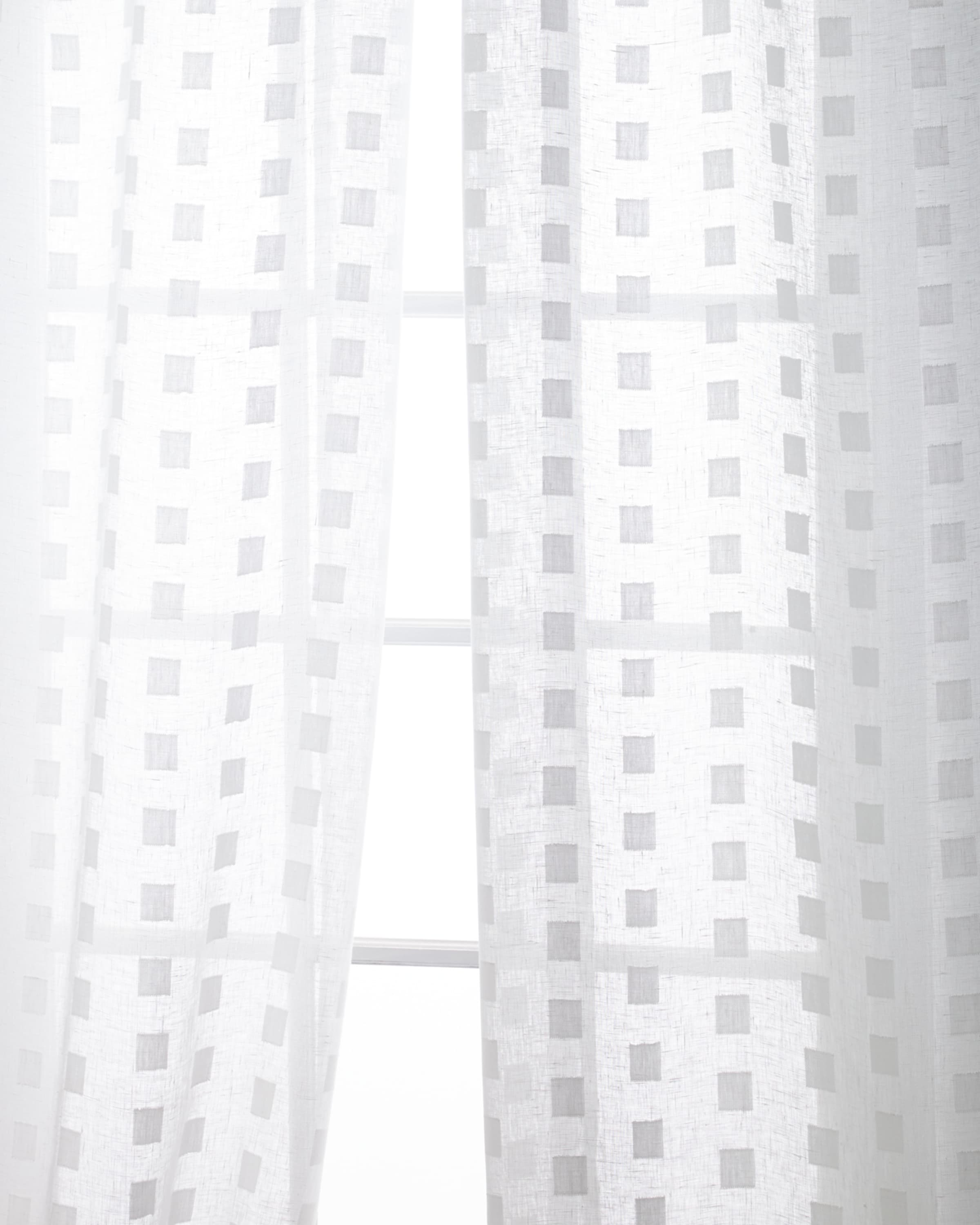 Home Silks Oakley Panel, 108"L