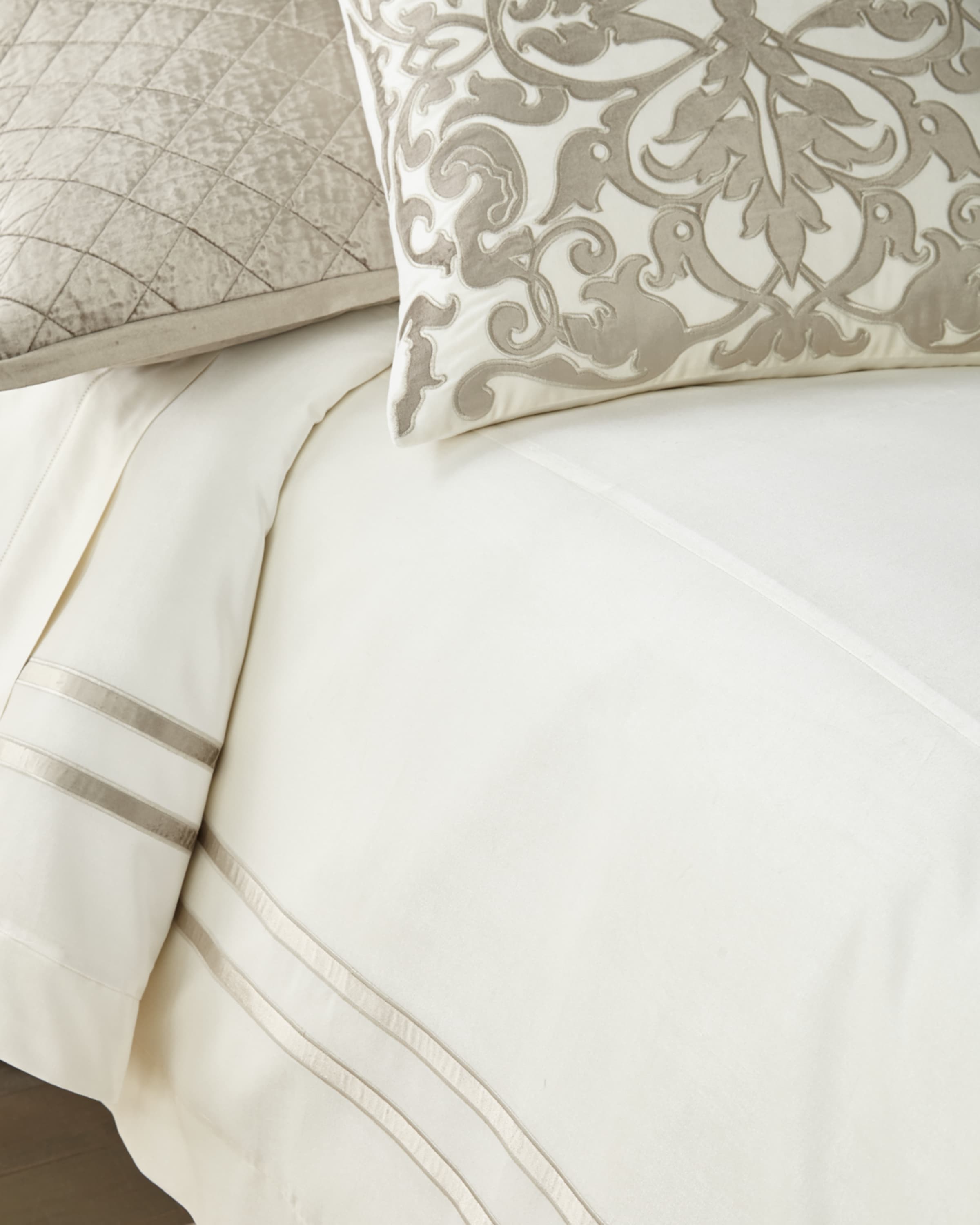 Lili Alessandra Metro King Duvet