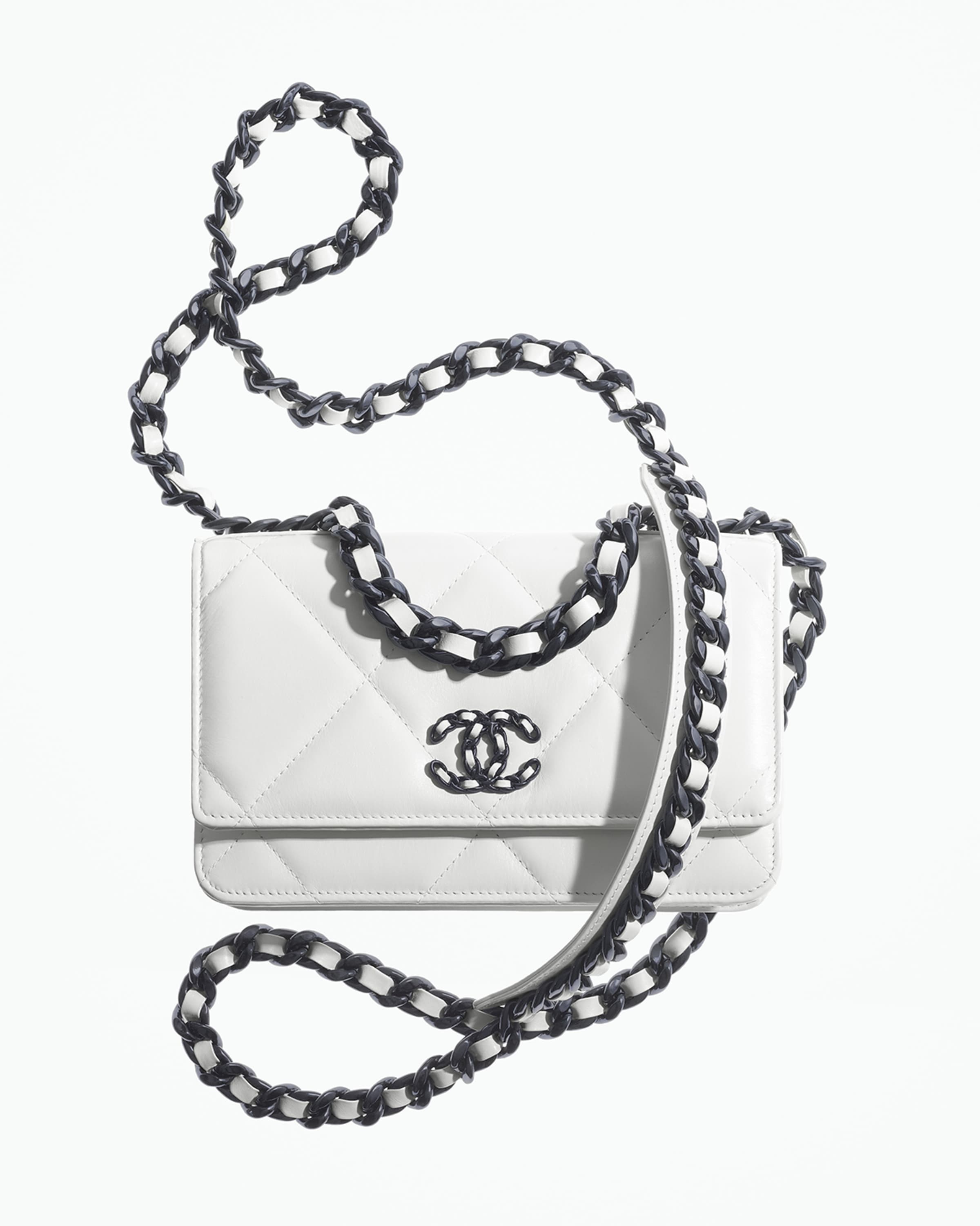 Shop CHANEL CHANEL 19 CARD HOLDER