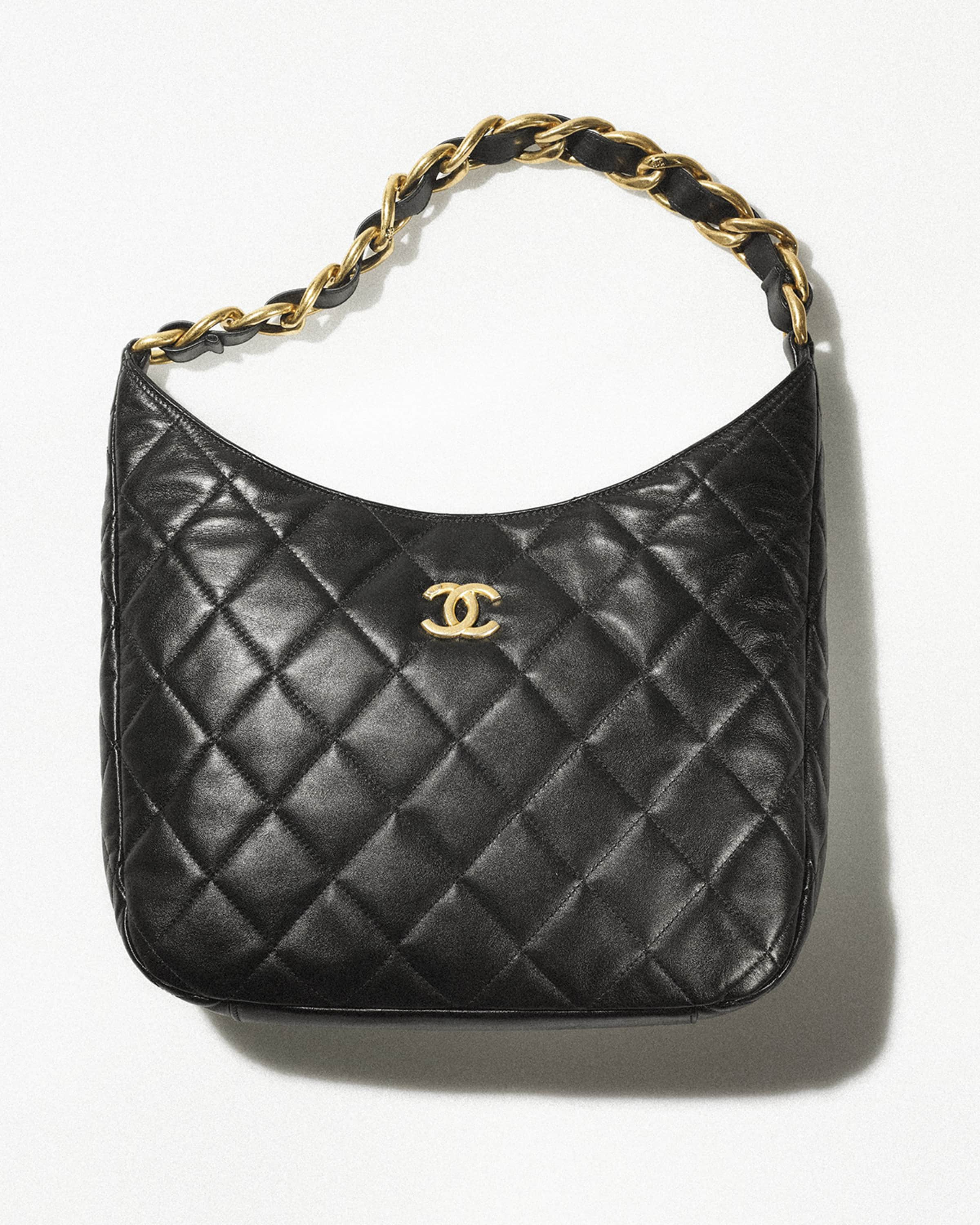 Top 44+ imagen chanel large hobo bag