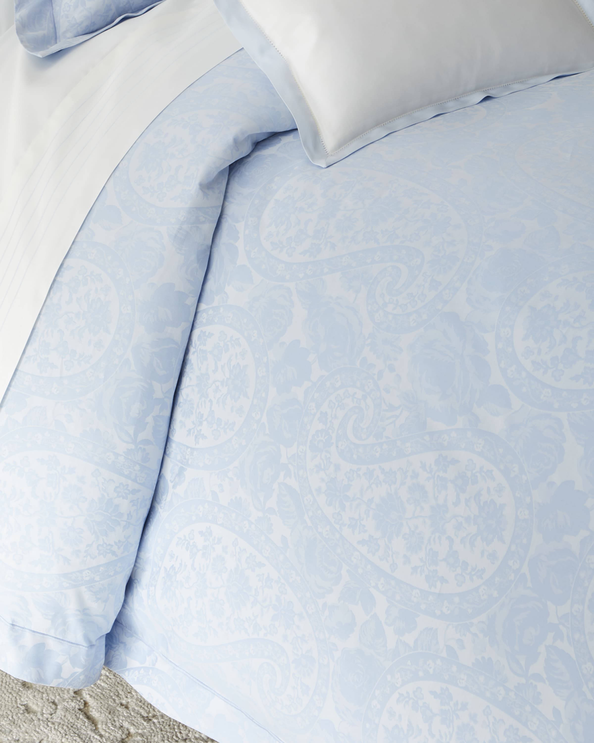 Ralph Lauren Home Aubree Paisley Full Queen Comforter