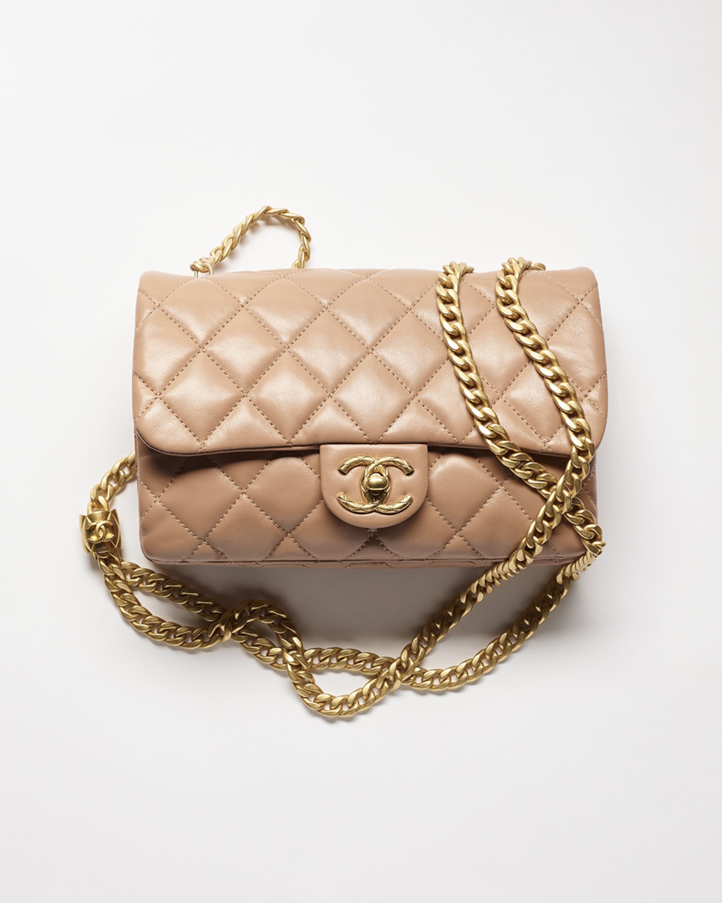 CHANEL Lambskin Quilted Butterfly Chain Clutch White 291562