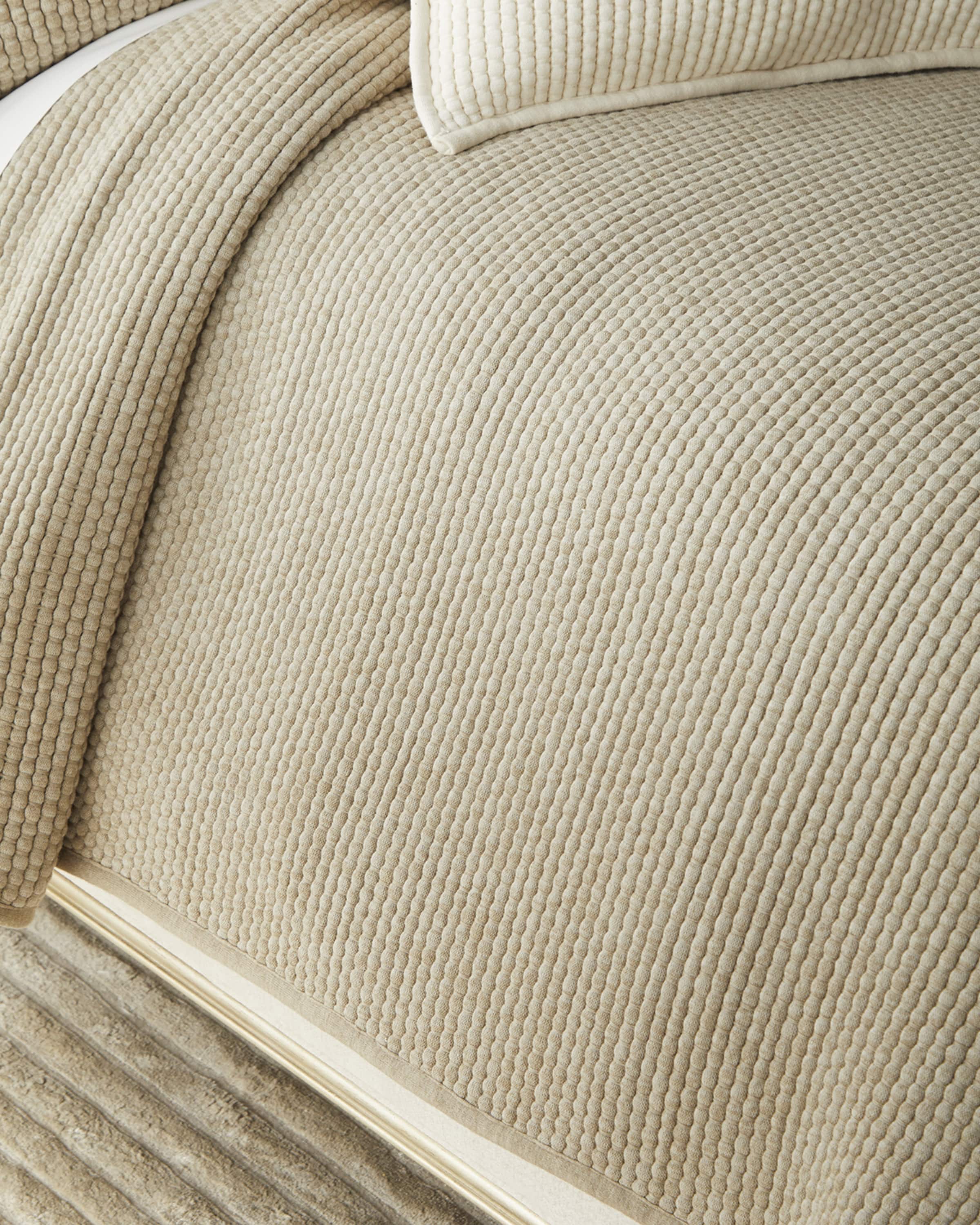 Amity Home Hancock King Coverlet