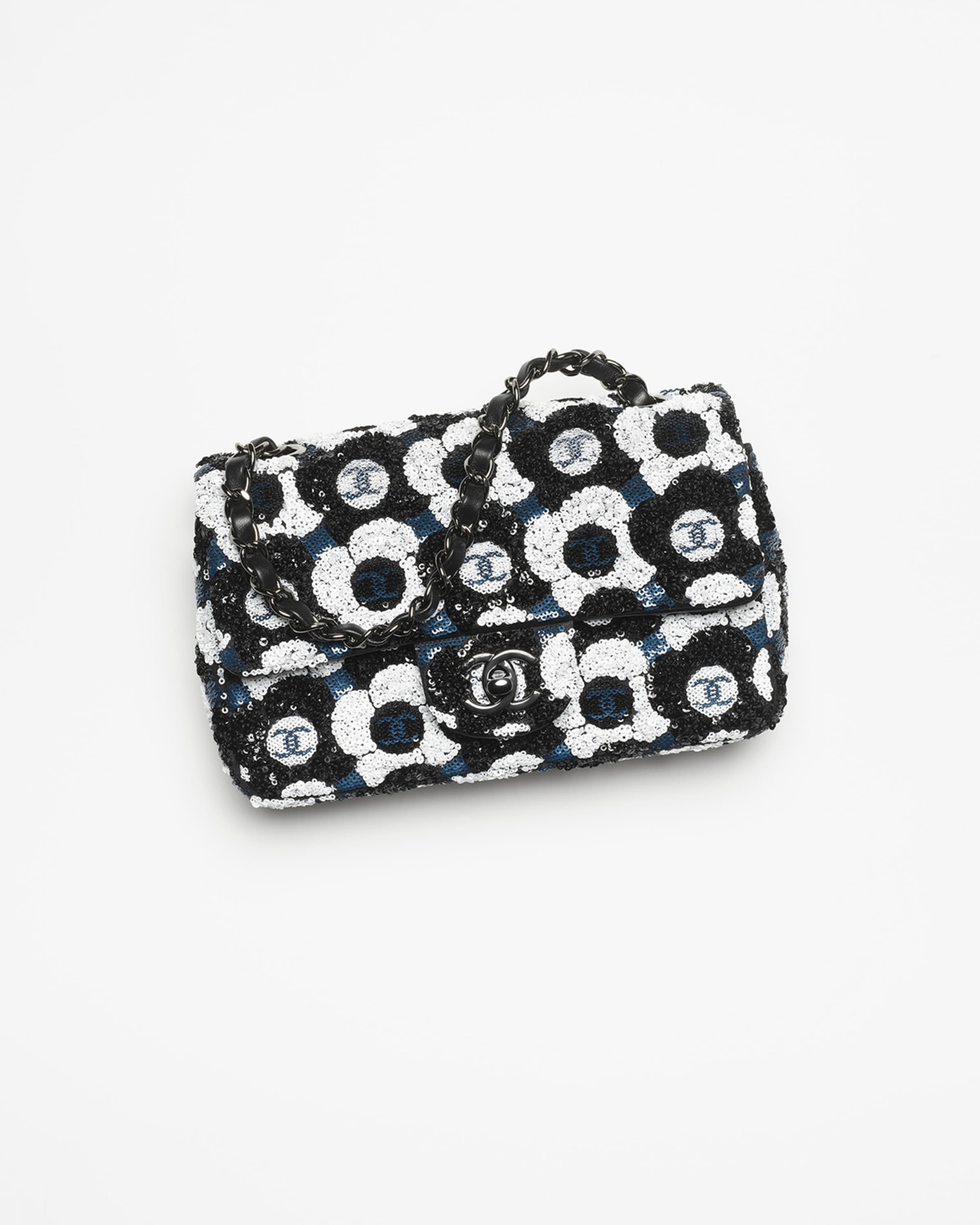 Chanel clutch discount neiman marcus