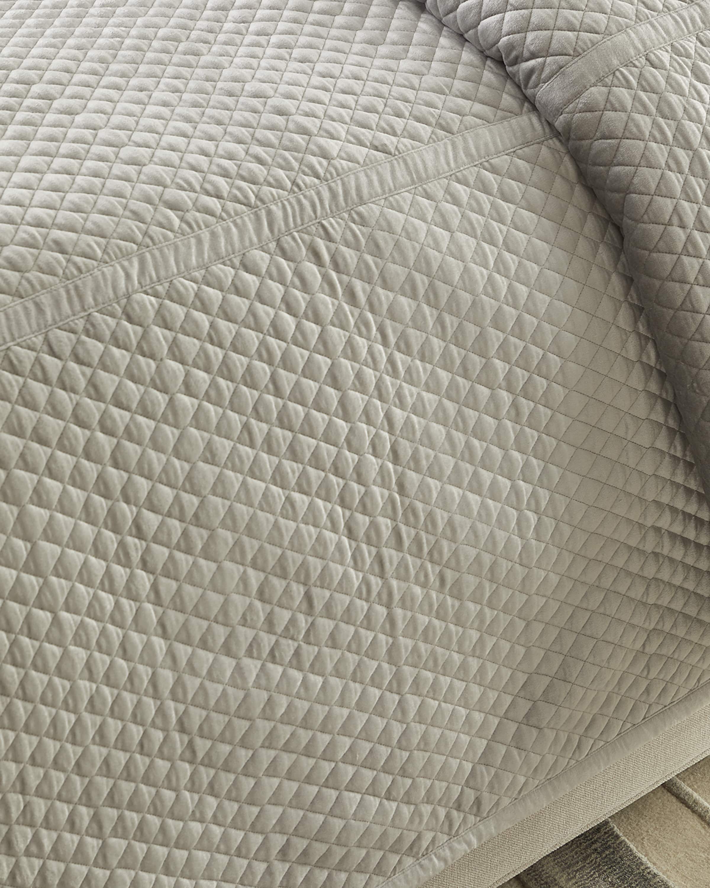 Lili Alessandra Haven King Coverlet