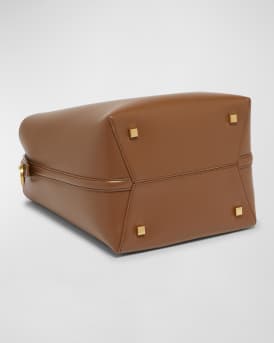 Le 37 YSL Bucket Bag in Smooth Leather