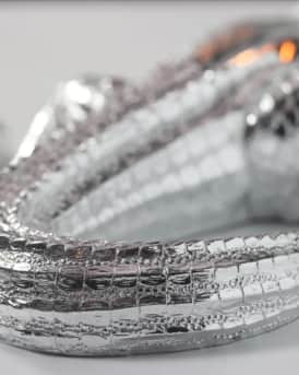 Silvertone Grand Alligator Candle, 14 oz.