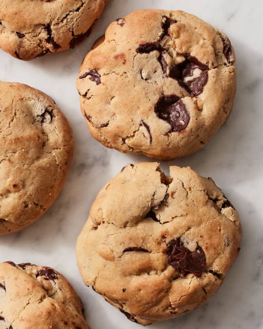 Dark Chocolate Walnut Oversized Cookies, 1 Dozen