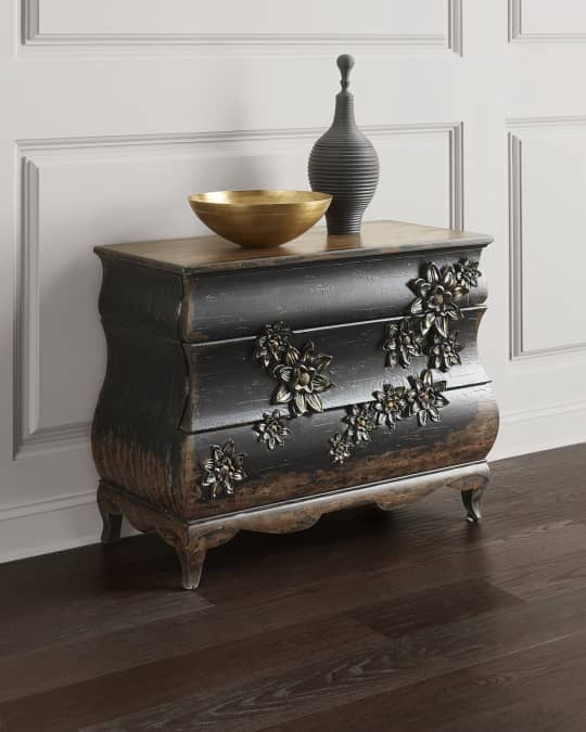 Charmant Bachelorette Chest