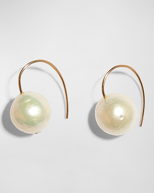 Girl With Pearl Earrings Pearly White