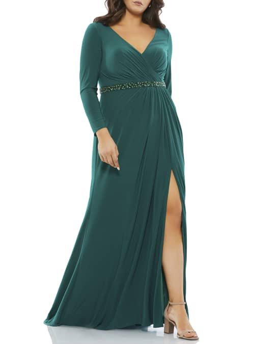 Neiman marcus plus hotsell size evening gowns