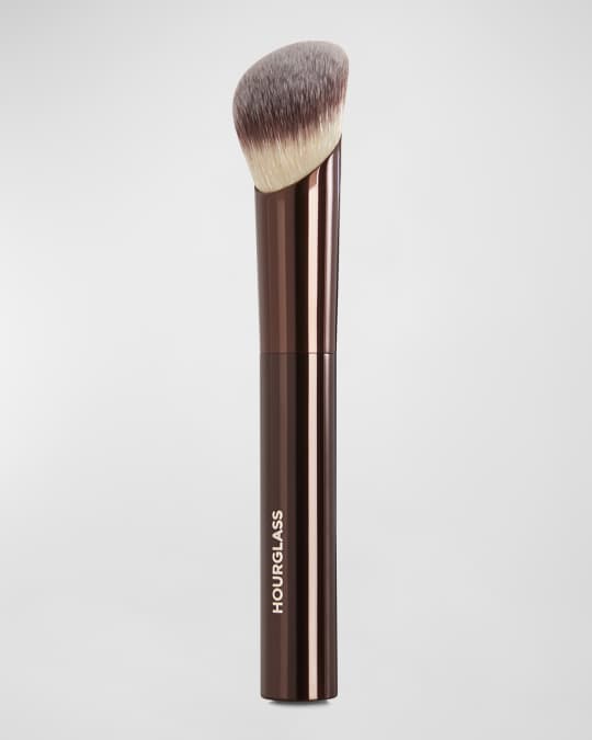Hourglass Cosmetics Ambient Soft Glow Foundation Brush