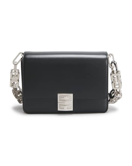 ＊GIVENCHY＊ 4G Medium Shoulder Bag Givenchy 4G Soft Medium Shoulder Bag in Quilted Leather
