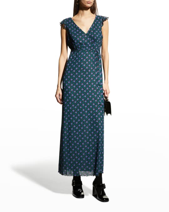a-line midi dress ASTR the Label | Harper Smocked A-Line Midi Dress in Navy