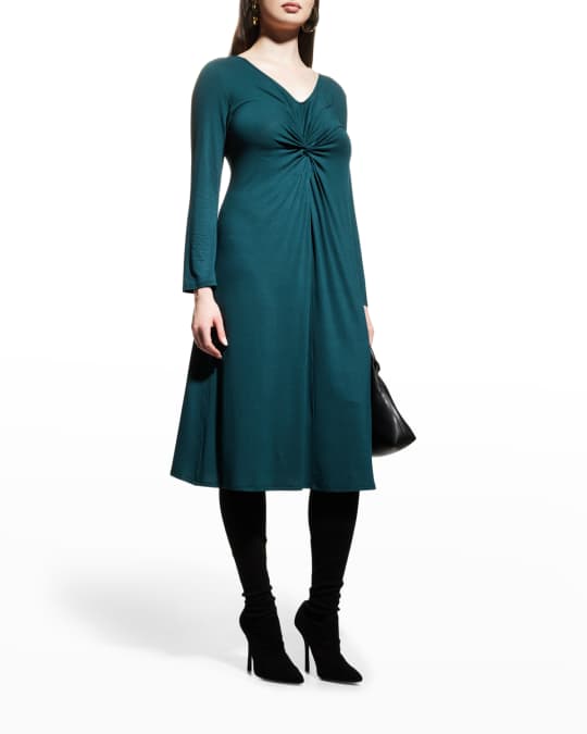 Neiman marcus plus hotsell size formal dresses